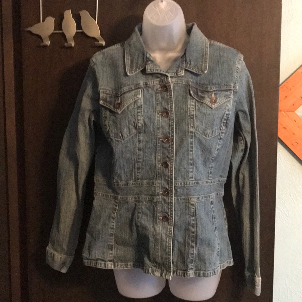 Fun Jean jacket with waist detail